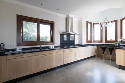 Luxury Villa Photo #14