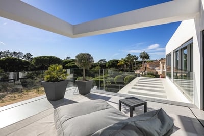 Luxury Villa Photo #12