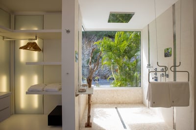 Luxury Villa Photo #26