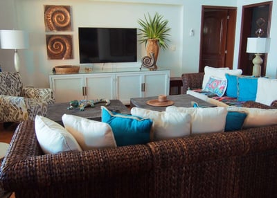 Luxury Villa Photo #12