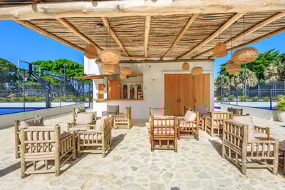 Luxury Villa Photo #14