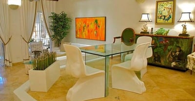 Luxury Villa Photo #2