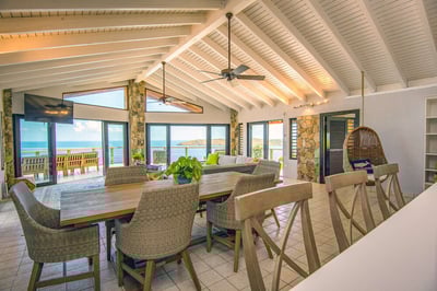 Luxury Villa Photo #16