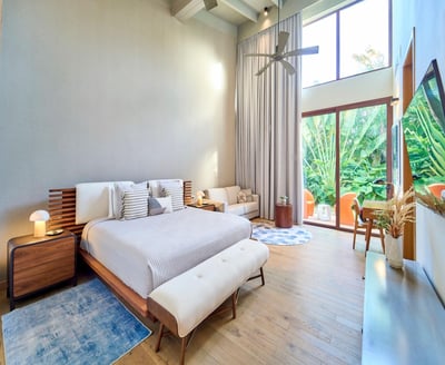 Luxury Villa Photo #35