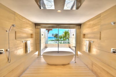 Luxury Villa Photo #39