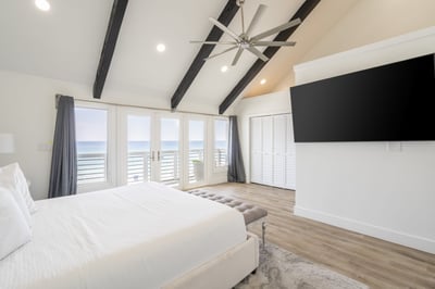 Luxury Villa Photo #15