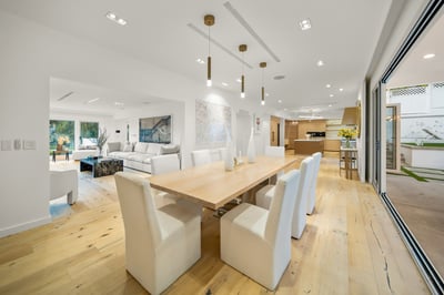 Luxury Villa Photo #34