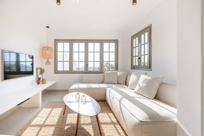 Luxury Villa Photo #14