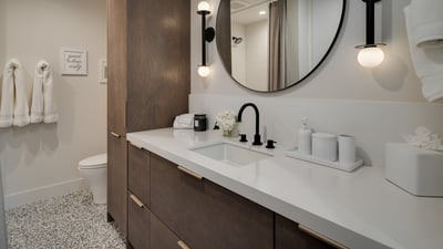 Queen Ensuite Bathroom