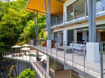 Luxury Villa Photo #12