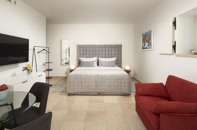 Luxury Villa Photo #17