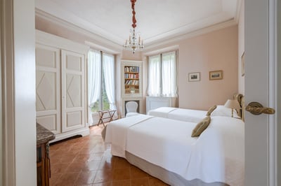 Luxury Villa Photo #78