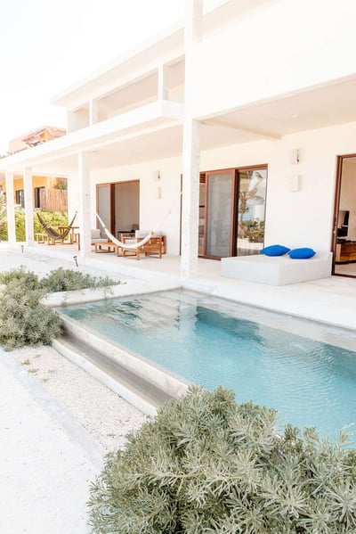 Luxury Villa Photo #4