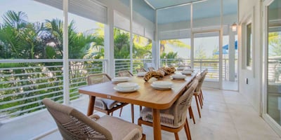 Luxury Villa Photo #3