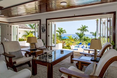 Luxury Villa Photo #8