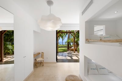 Luxury Villa Photo #53