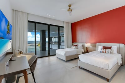 Luxury Villa Photo #54