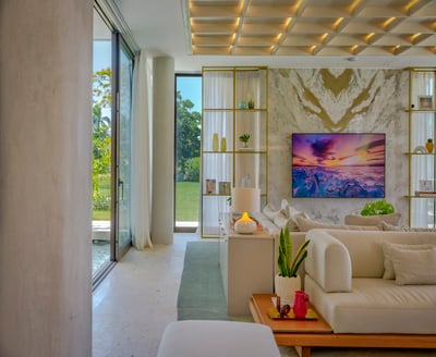 Luxury Villa Photo #12
