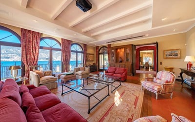 Luxury Villa Photo #16