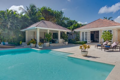 Luxury Villa Photo #6