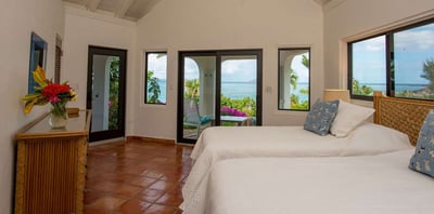 Luxury Villa Photo #31