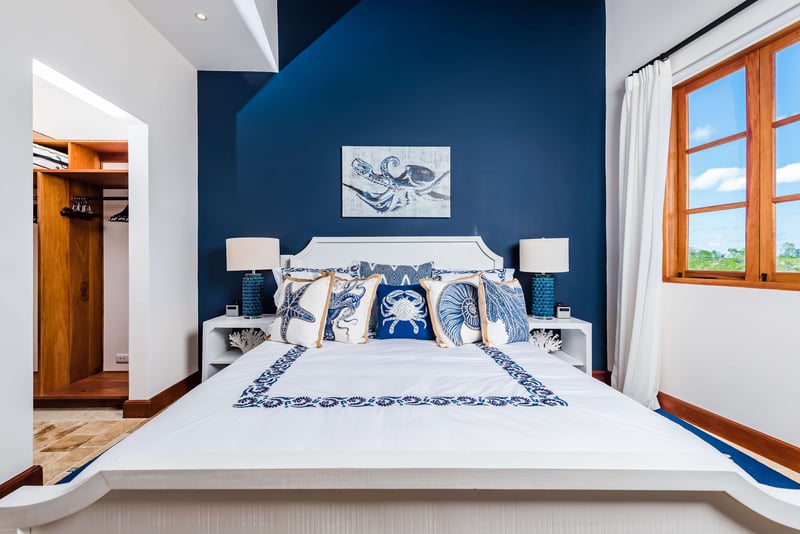 Flat | 43 Plaza Central