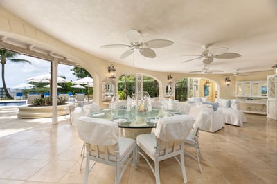 Luxury Villa Photo #9