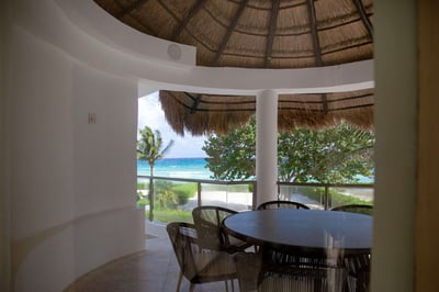 Luxury Villa Photo #7