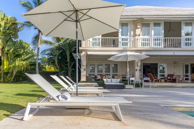 Luxury Villa Photo #9