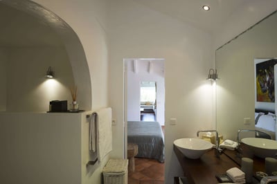 Luxury Villa Photo #16