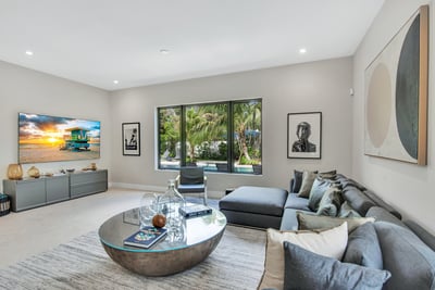 Luxury Villa Photo #15