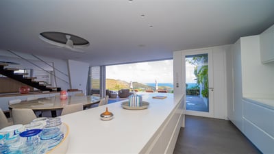 Luxury Villa Photo #27