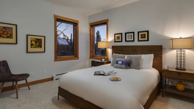 Queen suite on upper level