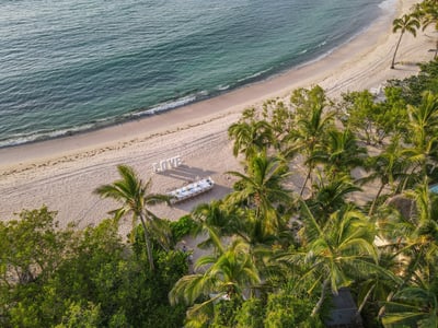 Luxury Villa Photo #40
