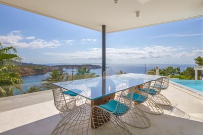 Luxury Villa Photo #13