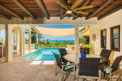 Luxury Villa Photo #11
