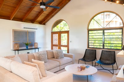 Luxury Villa Photo #5