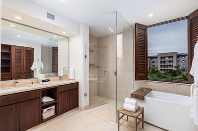 Luxury Villa Photo #39