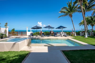 Luxury Villa Photo #13