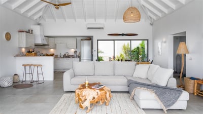Luxury Villa Photo #18