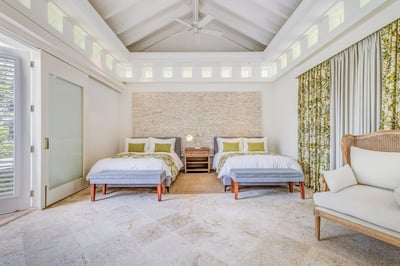 Luxury Villa Photo #30