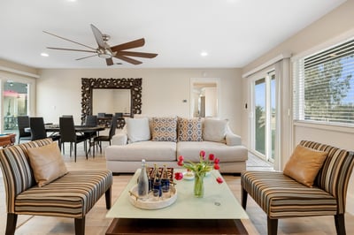 Luxury Villa Photo #26
