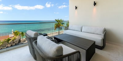 Luxury Villa Photo #26