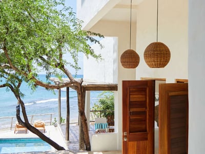 Luxury Villa Photo #3