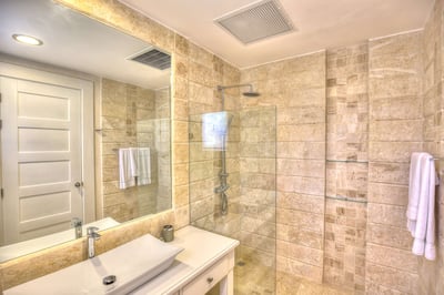 Luxury Villa Photo #31