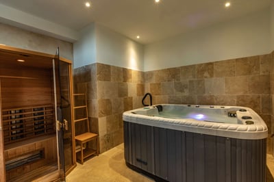 Luxury Villa Photo #11
