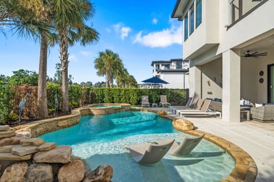 Luxury Villa Photo #5