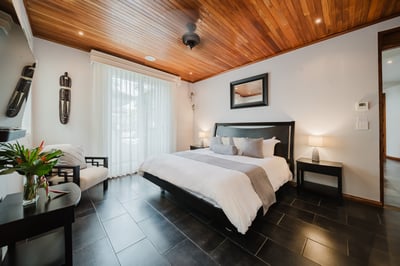 Luxury Villa Photo #29
