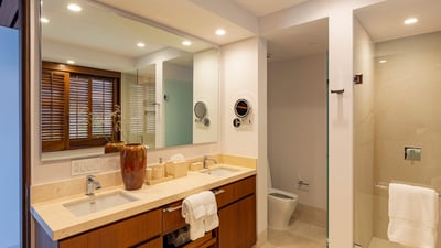Luxury Villa Photo #19