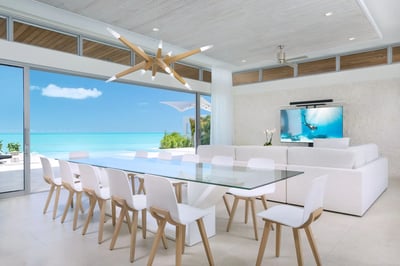 Luxury Villa Photo #18